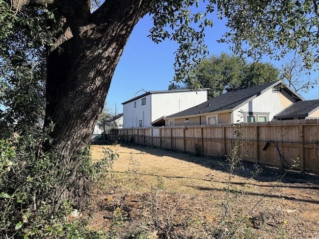 Building Photo - 3512 Castor St