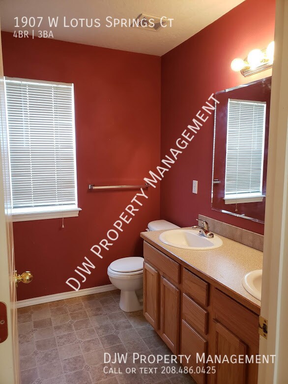Building Photo - Great South Nampa Home In A Quiet Cul-De-S...