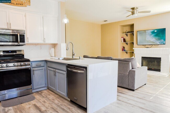 Building Photo - 2090 Heartland Cir