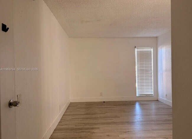 Building Photo - 4535 Treehouse Ln