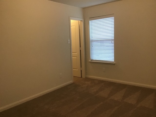 Building Photo - 9055 Lone Cypress Dr