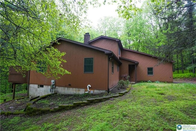 Building Photo - 1945 Summer Mountain Rd