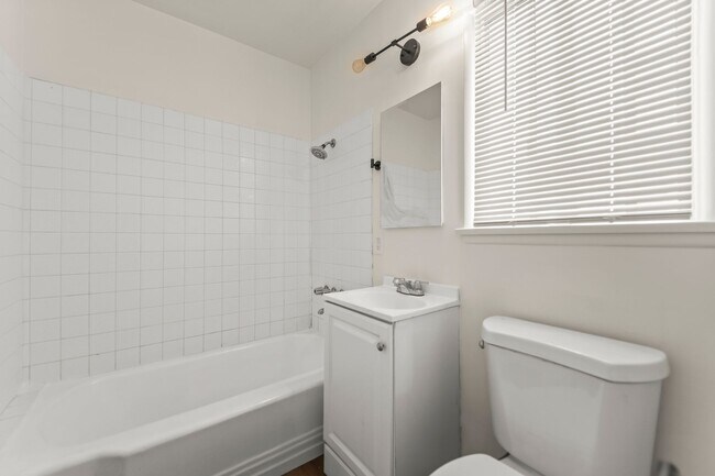 Building Photo - Washington Place