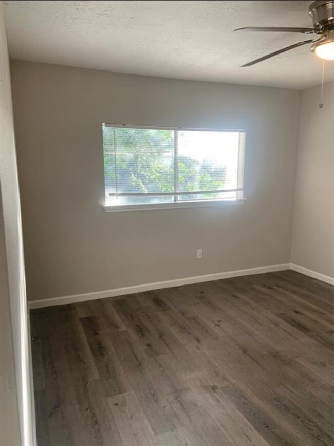 Building Photo - 3211 Highland Laurels Dr