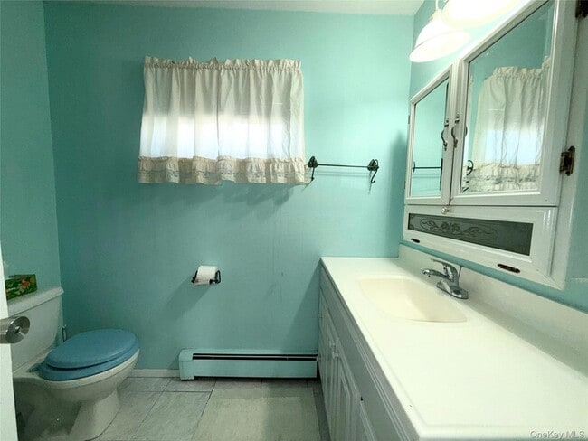 Building Photo - 15 Sherry Ln