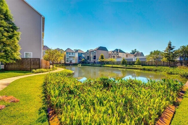 Building Photo - 1415 Adell Rose Ln