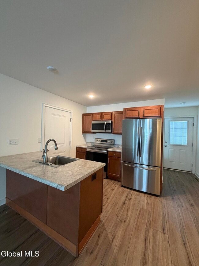 Building Photo - 36 Vly Rd