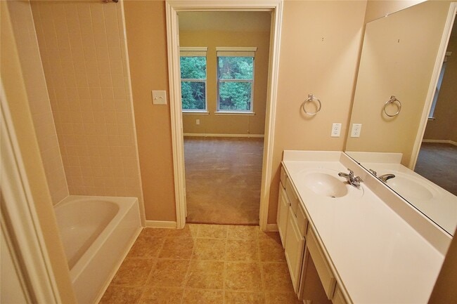 Building Photo - 13051 Iris Garden Ln