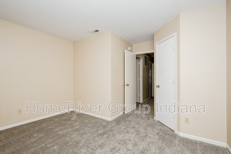Building Photo - 9119 Angel Tear Way