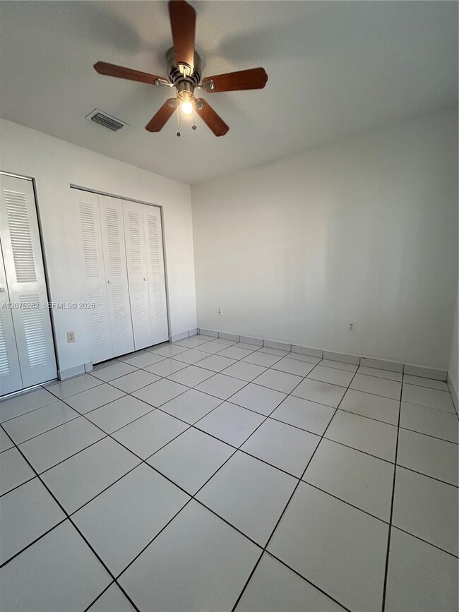 Building Photo - 2421 NW 99th Terrace