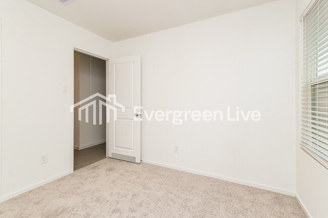 Building Photo - 10814 Bird Of Paradise Ln