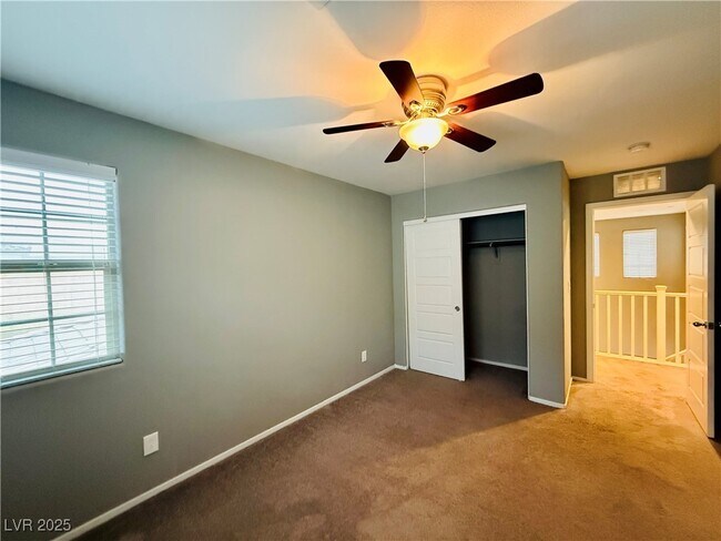 Building Photo - 253 Kindly Way