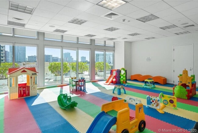 Building Photo - 79 SW 12th St