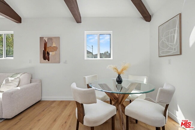 Building Photo - 2831 Overland Ave