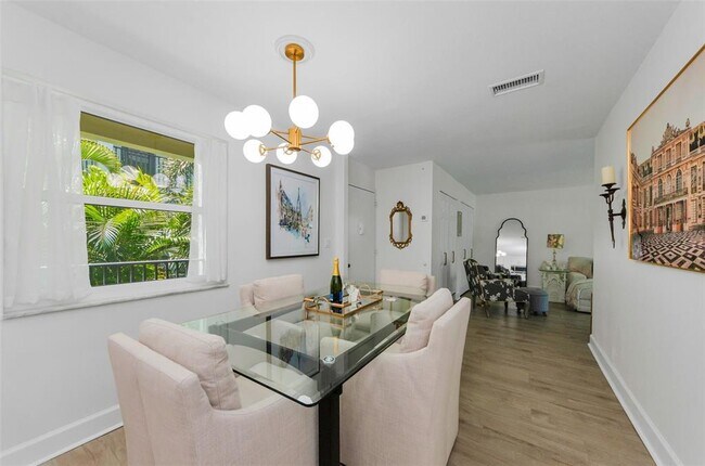 Building Photo - 2700 Bayshore Blvd