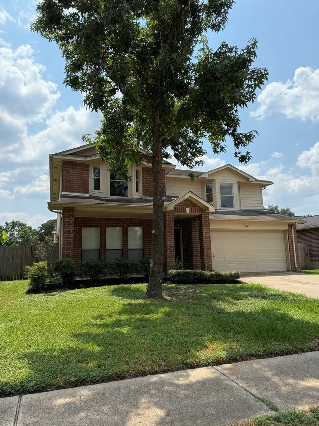 Primary Photo - 17011 Macleish Dr