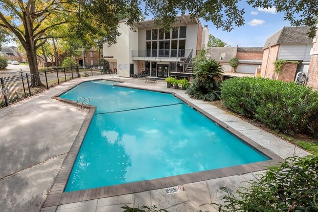 Building Photo - 15171 Kimberley Ct