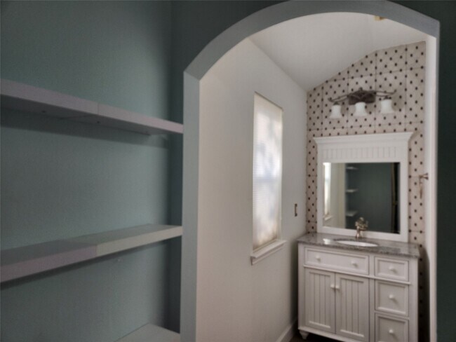 Building Photo - 23611 Desert Gold Dr