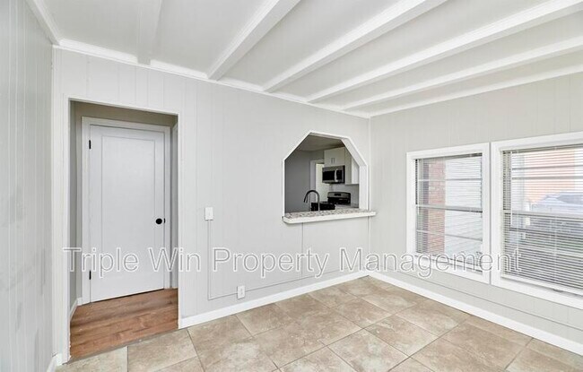 Building Photo - 10315 St Arthur Ln