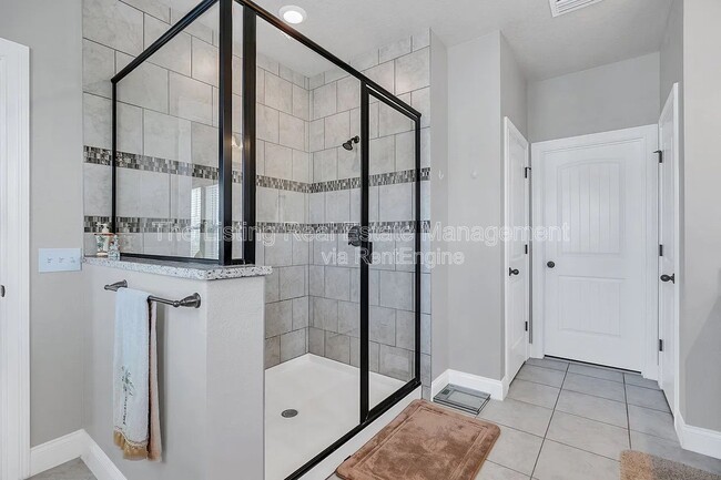 Building Photo - 2808 Gipper Cir