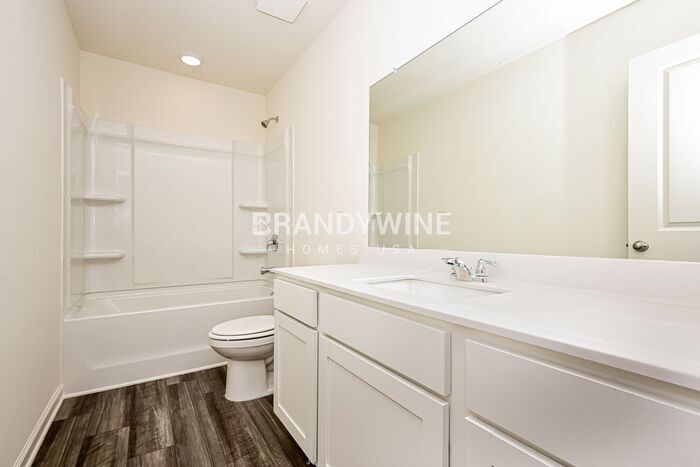 Building Photo - 7625 Saffron Ave