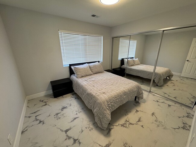 Building Photo - All Remodeled Rancho San Diego Home