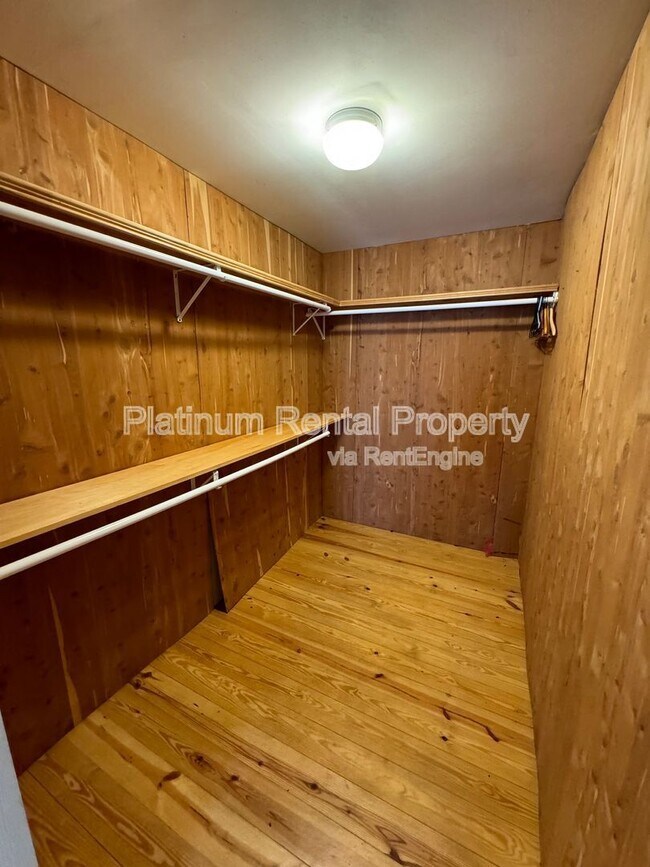 Building Photo - 971 Mountain Cove Rd