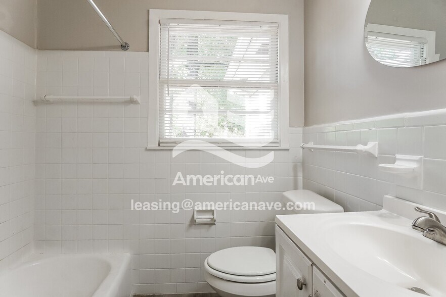 Building Photo - 620 Glen Crest Dr