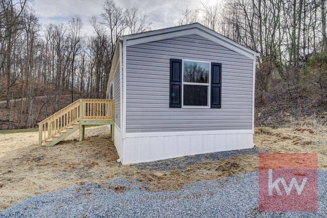 Building Photo - Chestnut St 119/Whispering Hills MHP