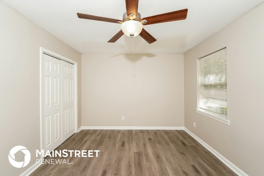 Building Photo - 3814 Mars Ave