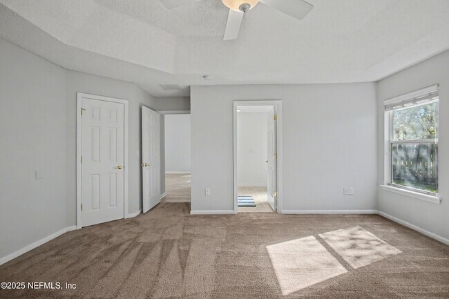 Building Photo - 1290 Ardmore St