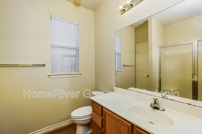 Building Photo - 7105 Tourant Rd