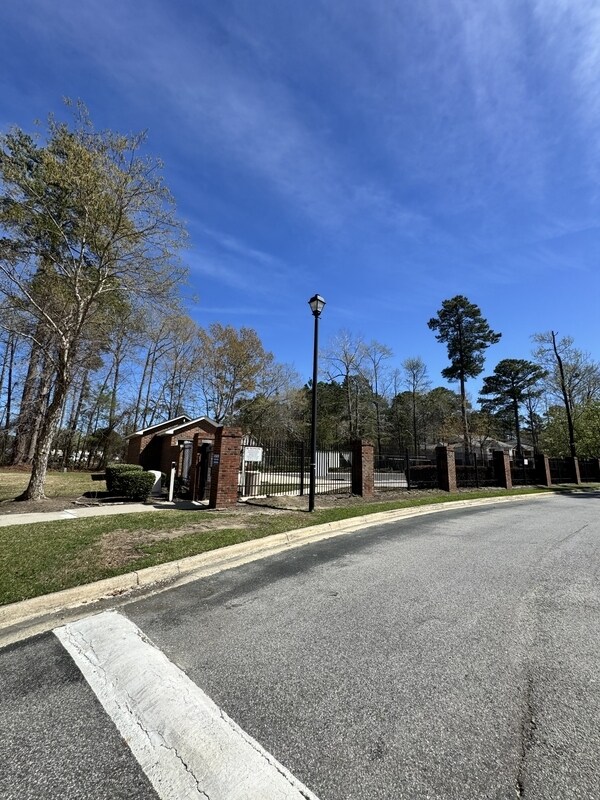 Building Photo - 1109 Turtle Creek Rd