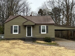 Building Photo - 2 Bedroom Home For Rent Near The Montgomery County Library!
