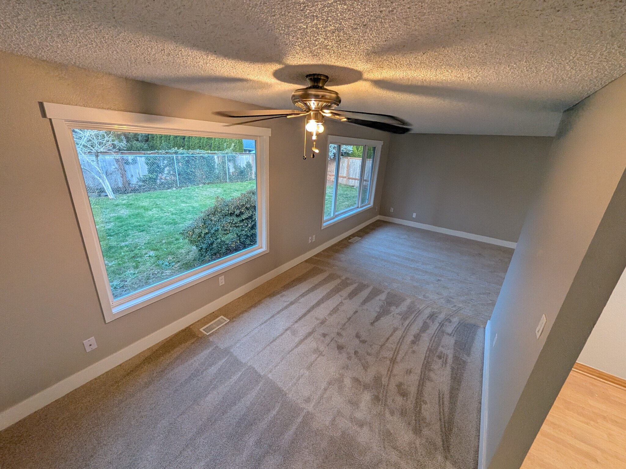 Building Photo - 3509 SE 11th St