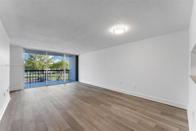 Primary Photo - 10825 SW 112th Ave