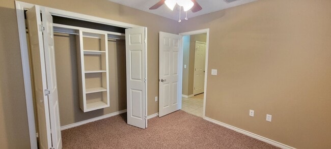 Building Photo - LARGE 4 BEDROOM HOME IN NORTHEAST CLOVIS