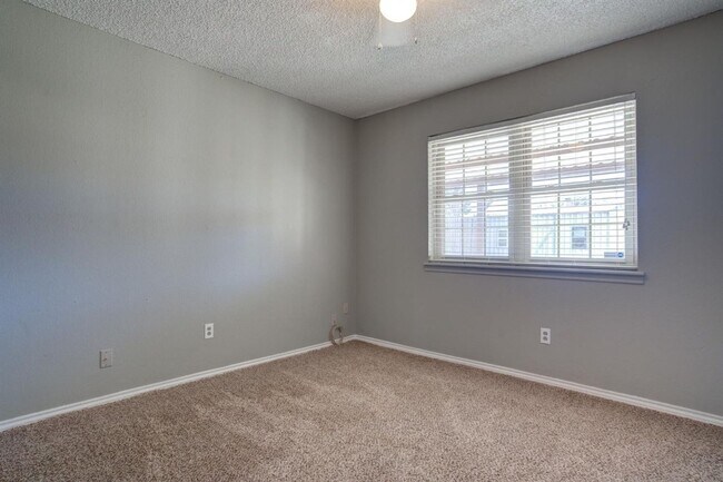 Building Photo - Pre-leasing this Beautiful 3/2/2 Home! Available JULY 1st
