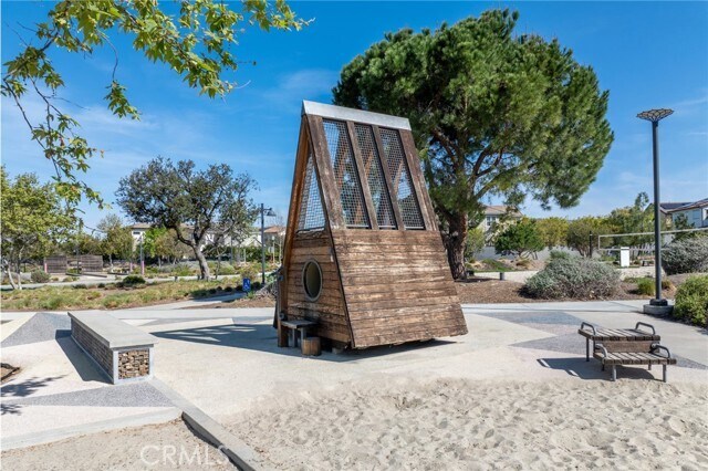 Building Photo - 101 Stage