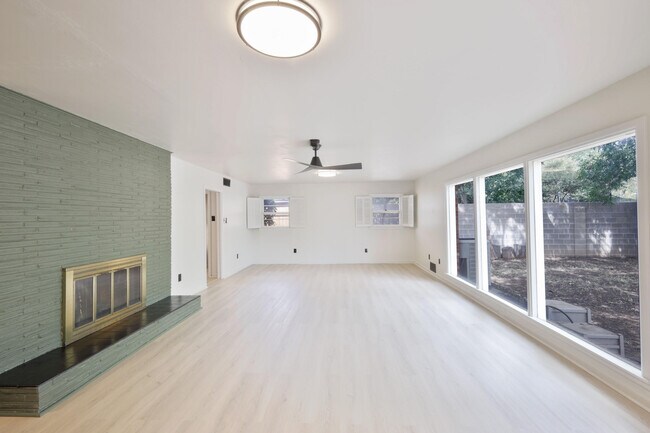 Building Photo - 3202 45th St