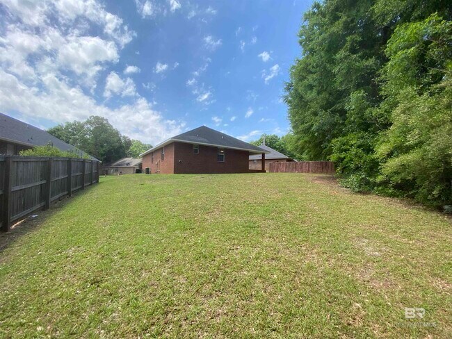 Building Photo - 9064 Brookside Ln