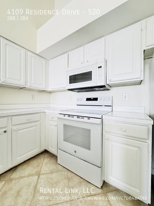 Building Photo - 4109 Residence Drive