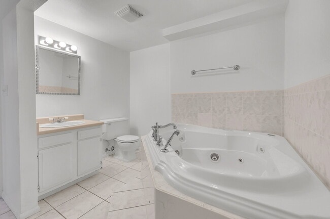 Building Photo - $2,600.00, 4-Bedroom, 3-Baths, Single Fami...