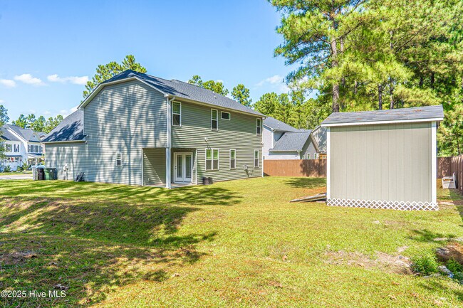 Building Photo - 412 Palisades Dr