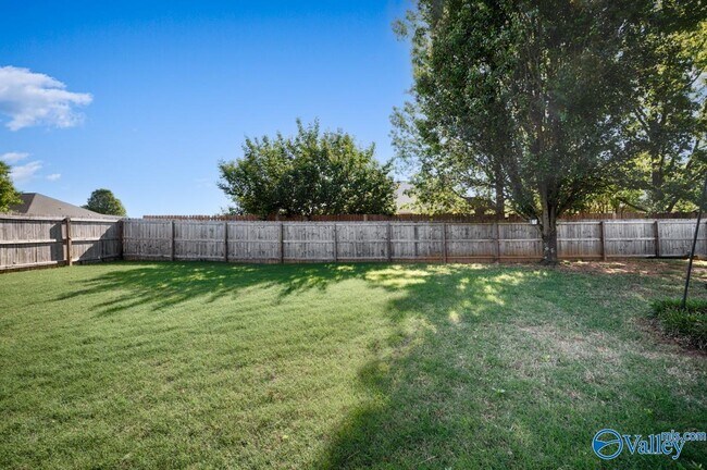 Building Photo - 247 De Jan Rd