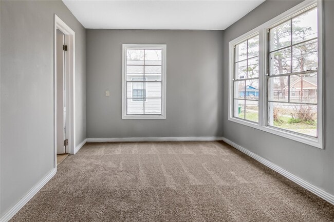 Building Photo - 7214 W Knoll St