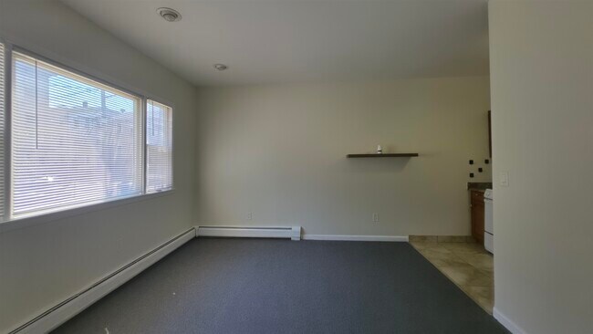 Building Photo - 77 Colgate St