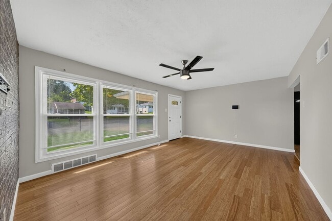 Building Photo - 2059 Wilbert Dr