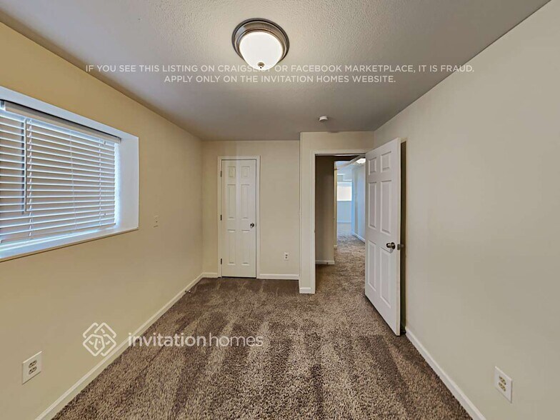 Building Photo - 19074 E Mansfield Dr