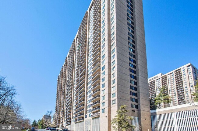 Building Photo - 3701 S George Mason Dr